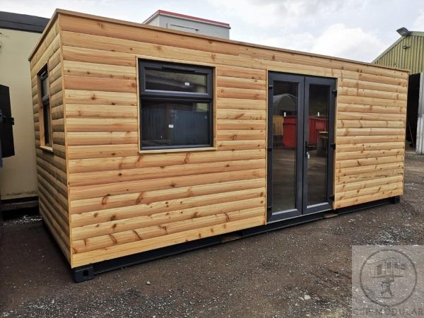 20 x 8 Cedar clad office 03 1